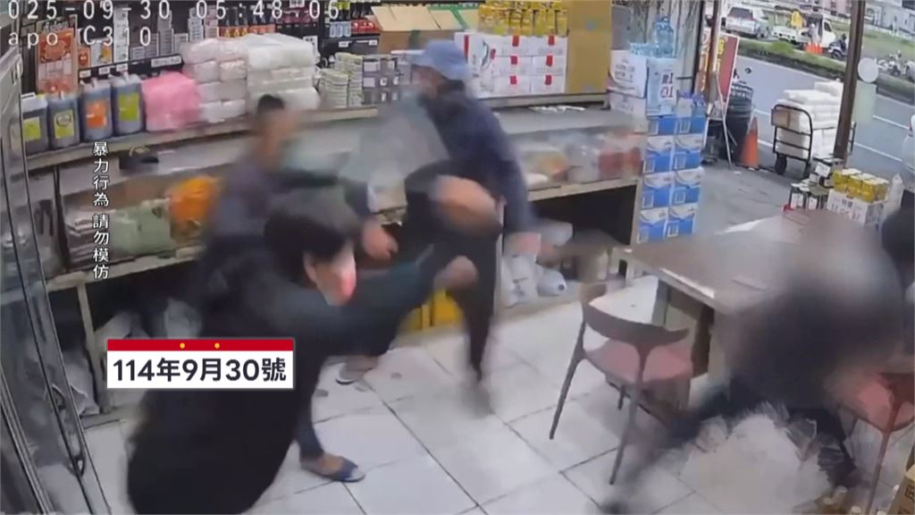 一年3度遇襲！屏東雜貨店老闆國慶遭打斷雙腿　黑衣人當街圍毆後搭車逃逸