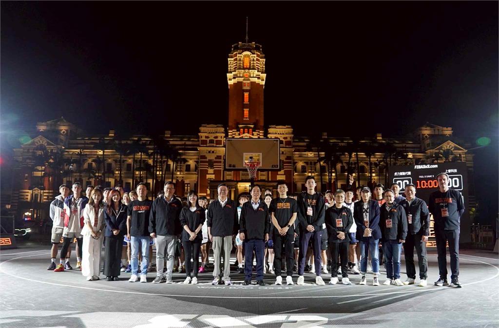 籃球/封凱達格蘭大道來PK!總統盃3x3籃球賽開打 行政院長卓榮泰揪李洋報隊