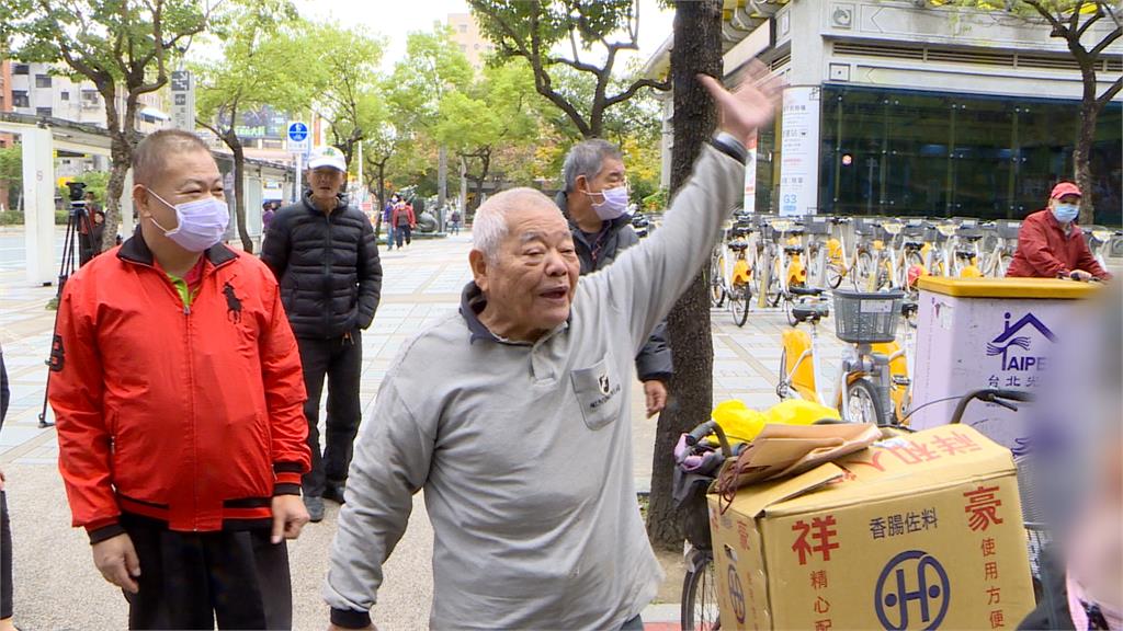 舉辦歲末餐會和獨居長輩圍爐　陳亞蘭談及這事忍不住淚崩