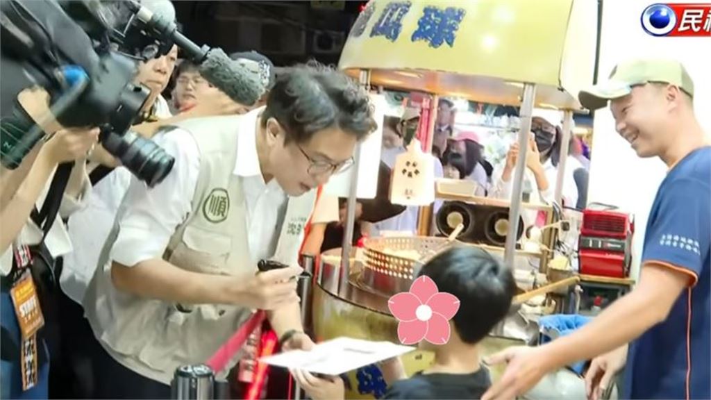沈伯洋壓軸掃街人潮炸裂！深夜10點秒切換「靜音模式」網狂讚：2026新發明