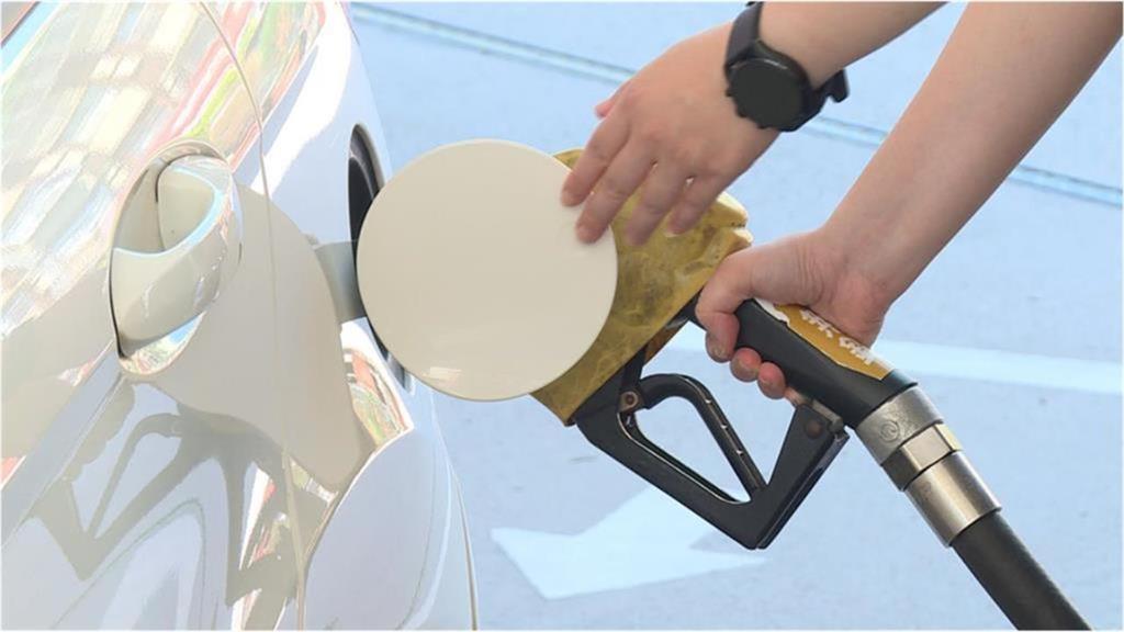 油價大漲「9招省油撇步」救荷包!中油曝「加到這容量」就好:不要太滿