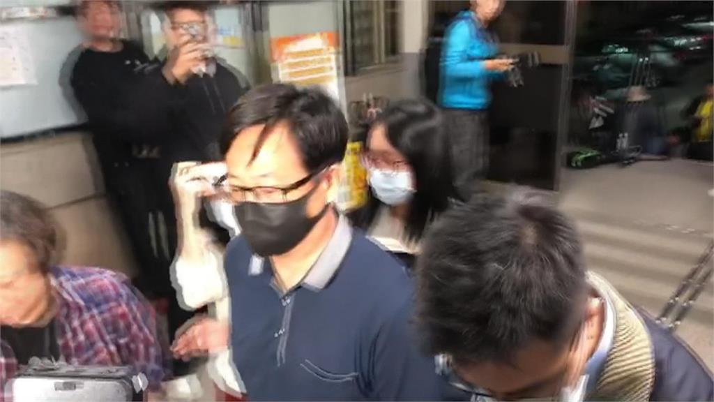 李坤城罷免領銜人複訊「一身納粹裝」 國民黨新北市黨部切割:個人行為
