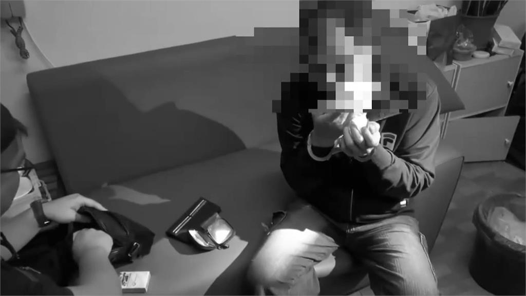 被警攻堅搜毒太緊張? 毒犯嚇到「竟開始徒手拔牙」