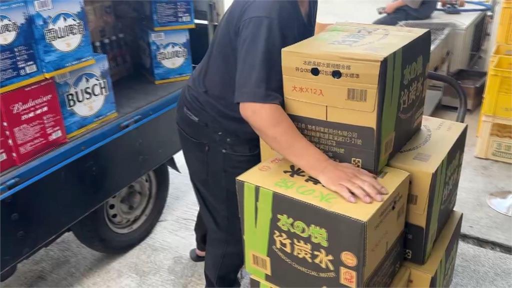 淡北道路工程頻出包! 挖破管停水3天 業者嘆:週末生意慘