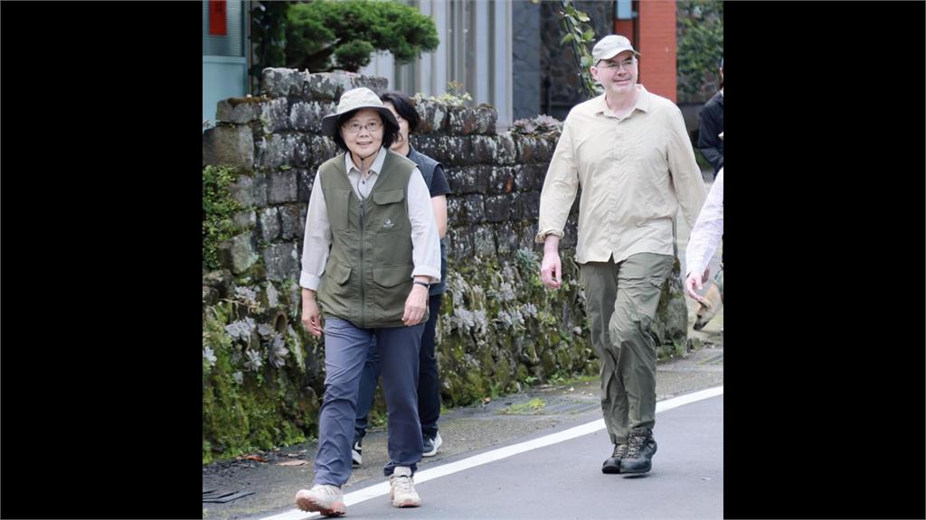 獨／澱粉外交？約AIT處長爬山　蔡英文也帶谷立言去「這家店」