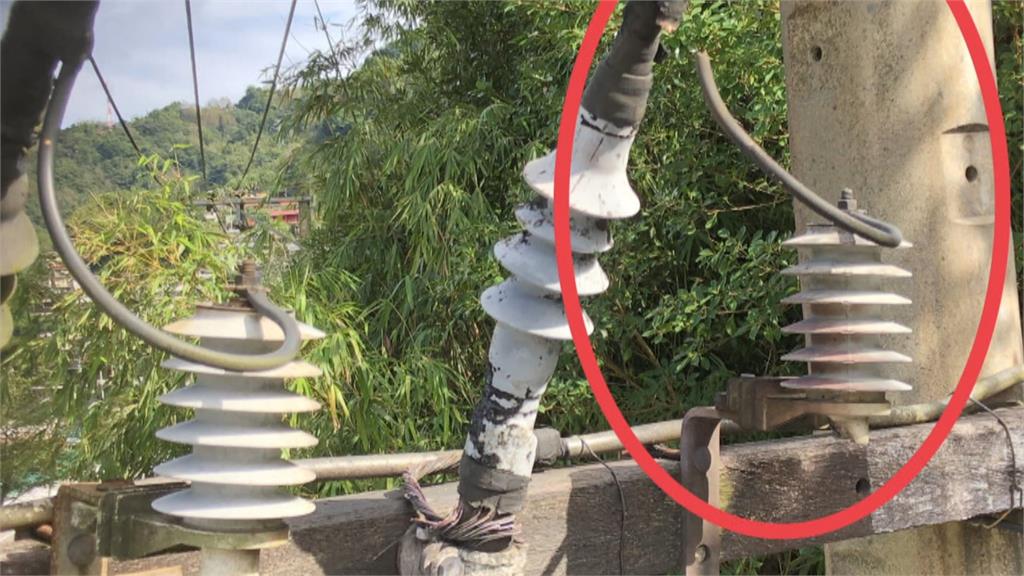 阿伯山坡旁砍竹子　不慎壓壞避雷器釀停電