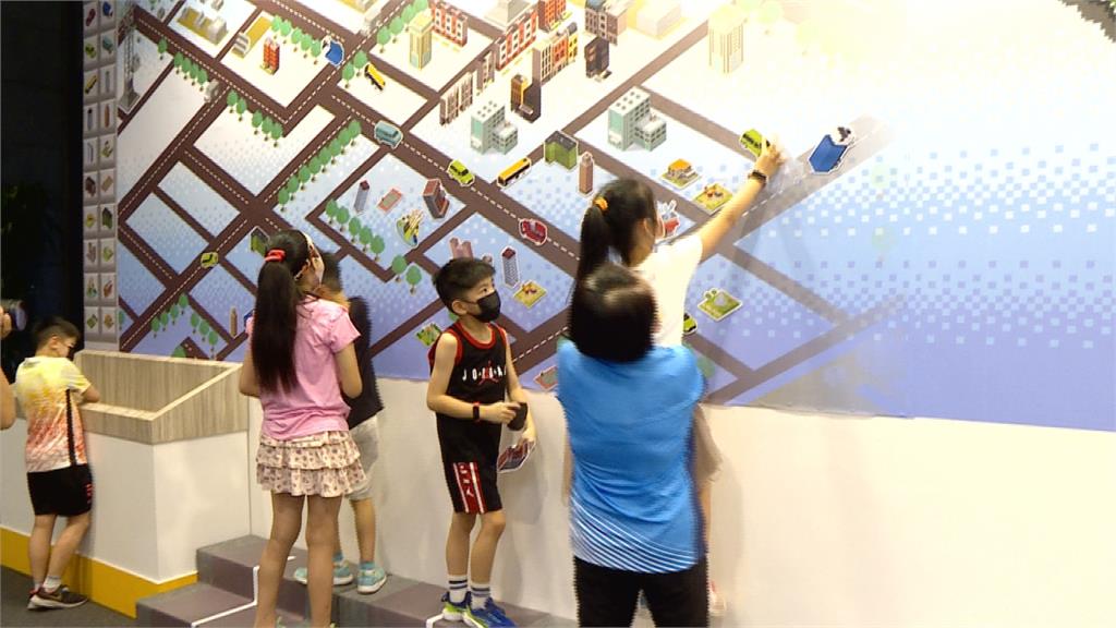 新北升格十年!市府辦地政展 穿越時空看新北十年的改變