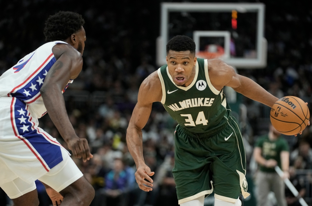 NBA/披公鹿球衣「鬼神首秀」技驚全場!里拉德吐心聲:感覺像在客場