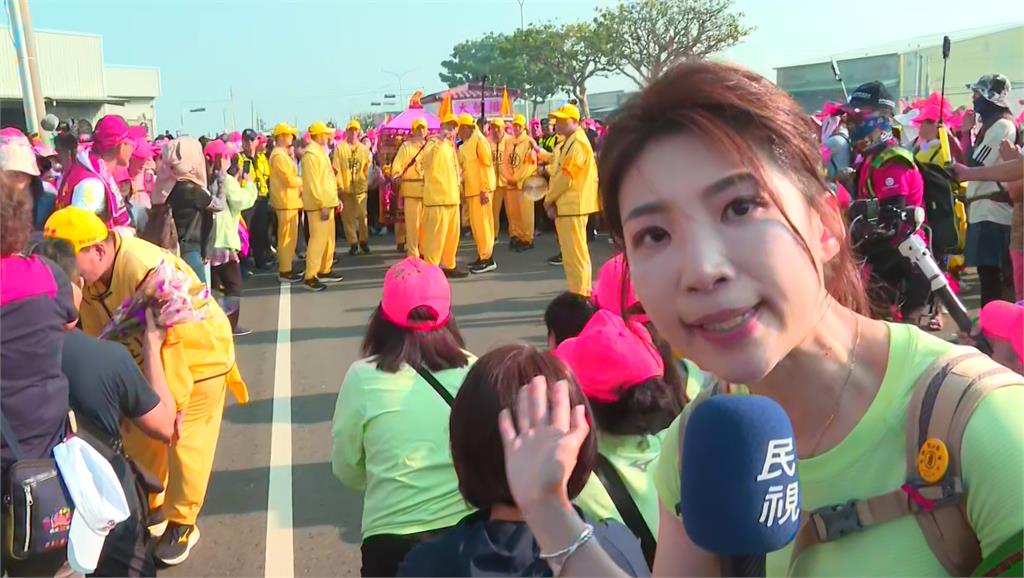 跟著「女神們」跑! 白沙屯媽祖起駕 主播王嘉琳一路跟