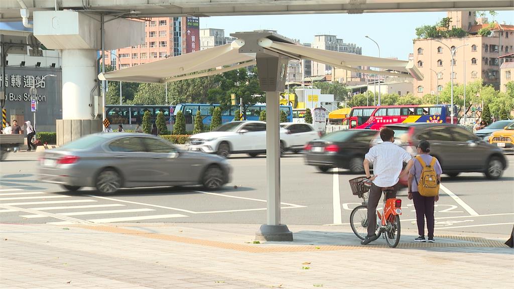 智慧遮陽傘首現台灣!新北巿試辦半年 最大考驗是颱風