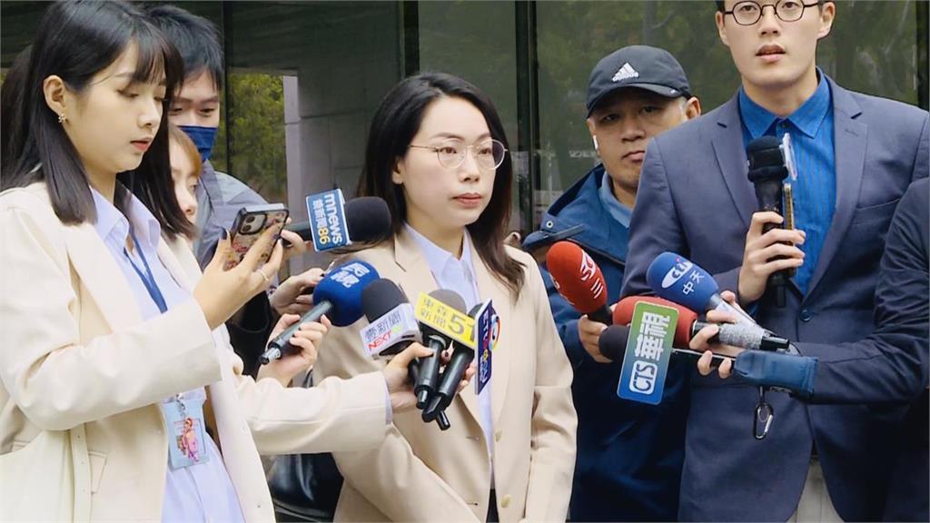 黃國昌子弟兵擠掉「新北在地李有宜」？小草不滿開轟周曉芸：空降