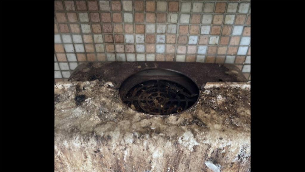 離奇火警！「鳥糞堆積」釀禍　住戶開熱水器突竄火舌