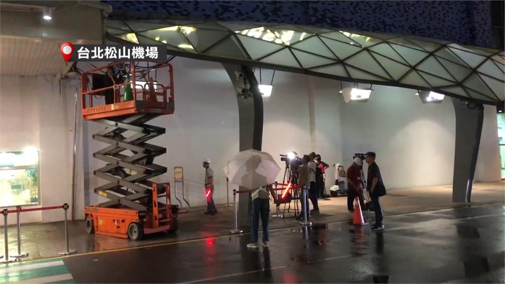 豪雨釀停電! 新店裕隆城漆黑一片 民眾:看完鬼片世界全黑