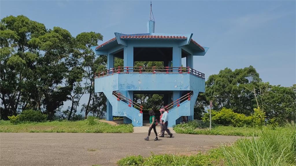 苗栗銅鑼天空步道封鎖 遊客賞油桐花撲空