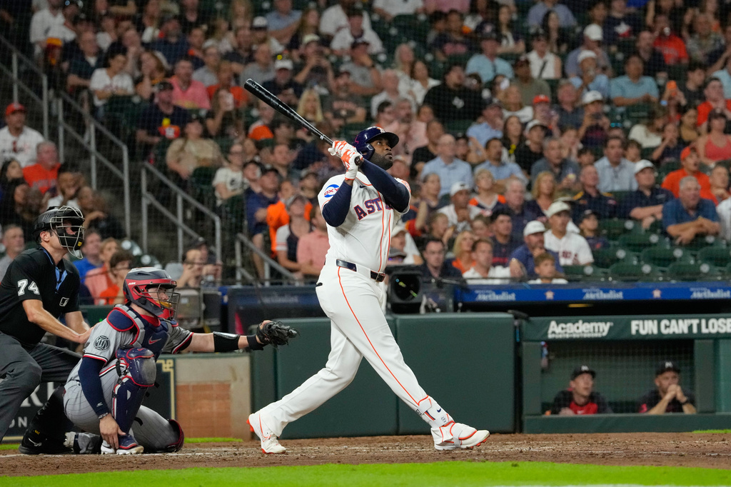 MLB(影)／阿瓦瑞茲炸裂致勝滿貫砲！26轟美聯登頂追平太空人隊史紀錄