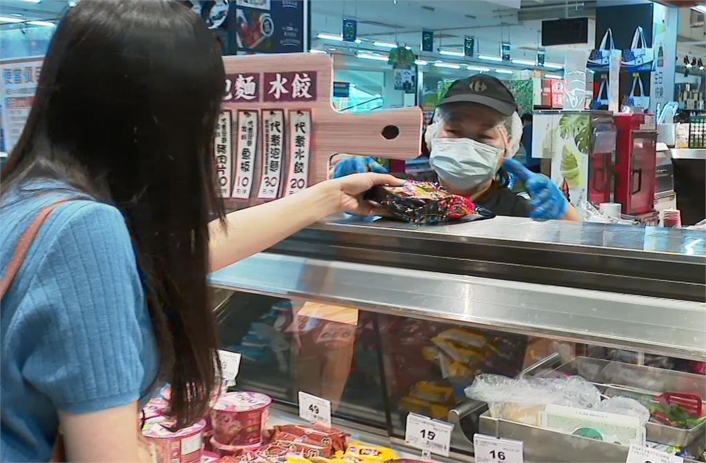 大賣場不只能有熟食區 「代客煮」泡麵、水餃現場料理