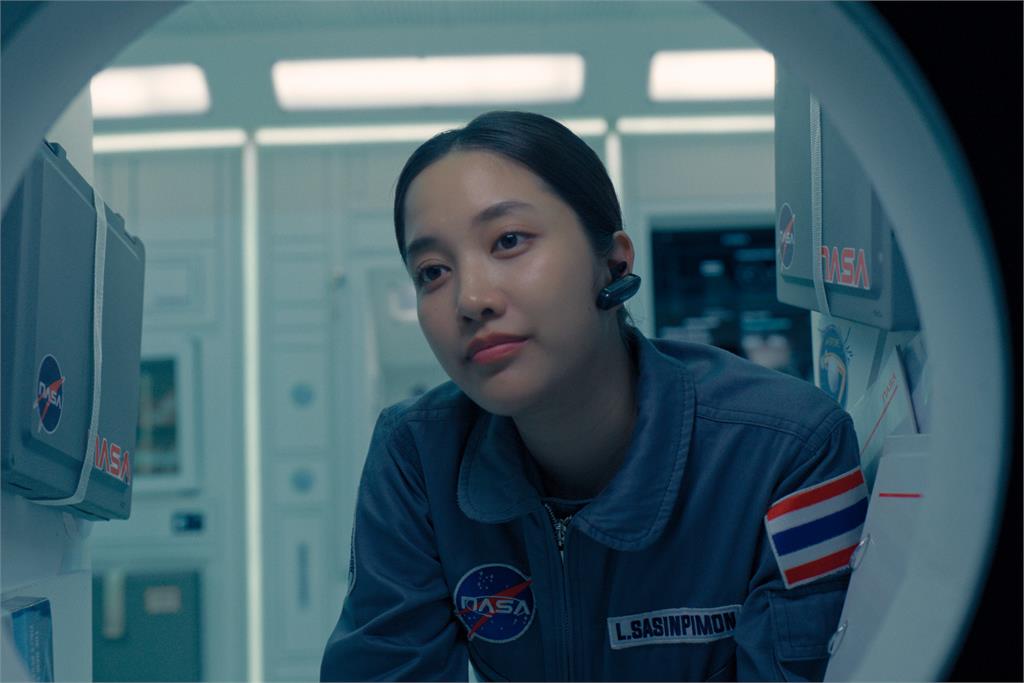 破七億票房《跳越時空的愛戀》 太空新片感動上映