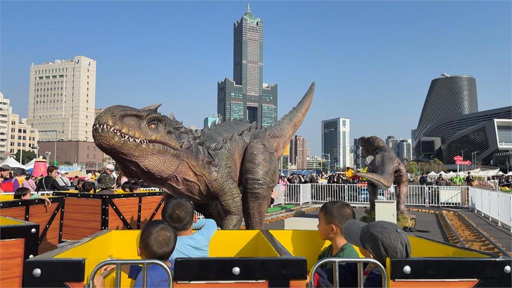 冬日遊樂園開幕第四天　高雄郵局推限量郵票套組遭瘋搶