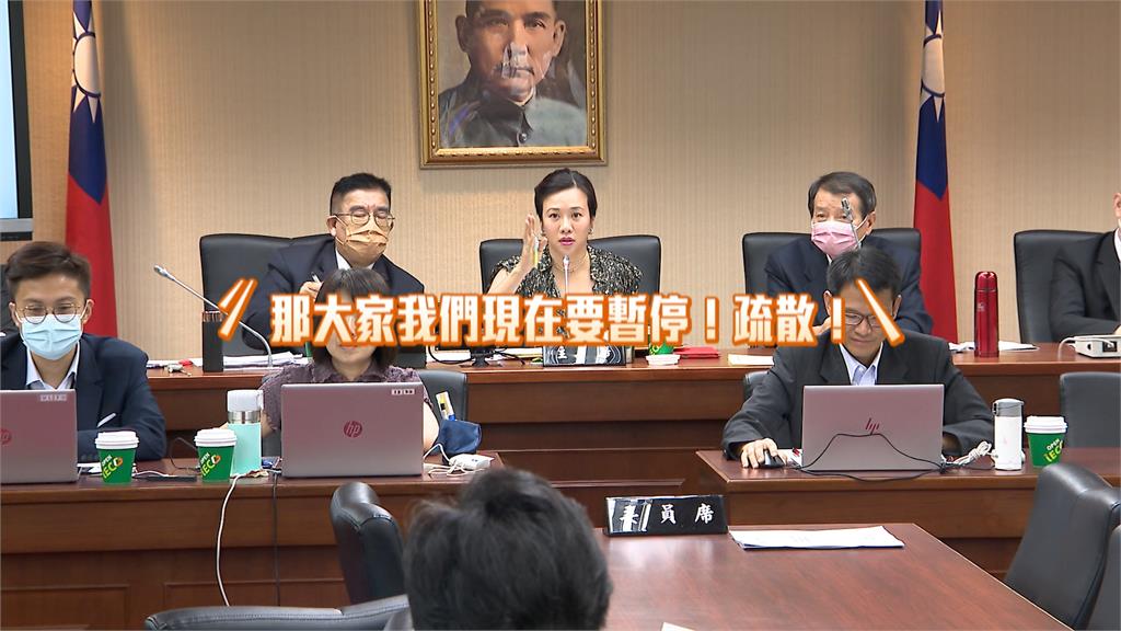 立院質詢時火災警報大響 官員、立委一陣錯愕