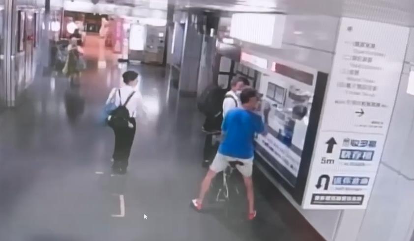 基隆車站遭街友霸占 打架睡覺騎車亂象叢生