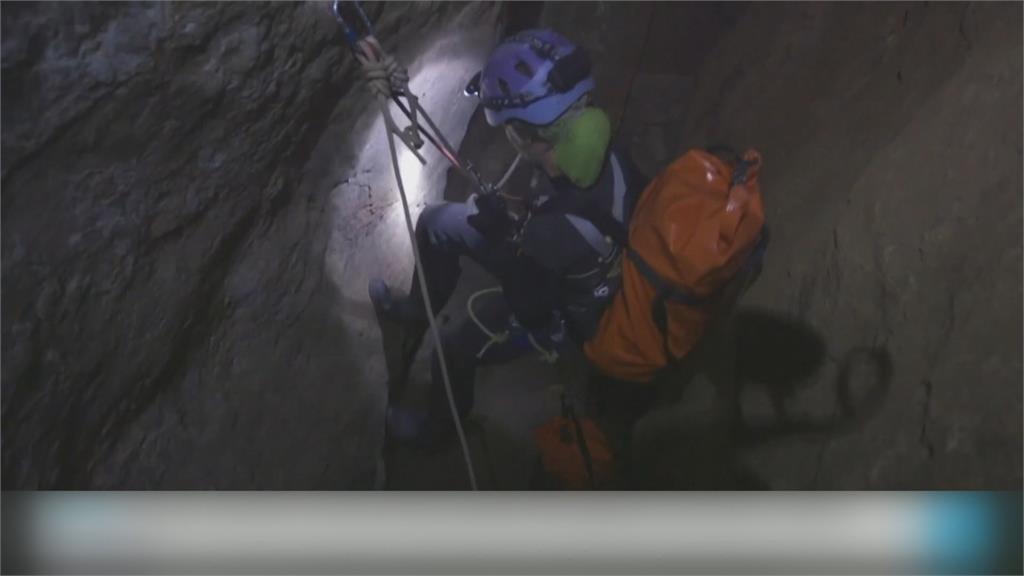 獨居洞穴500天 西班牙女登山家寫世界紀錄