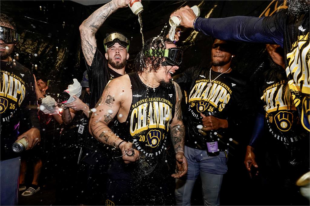 MLB(影)/薪資只有道奇4成的小市場奇蹟!釀酒人打出全聯盟最佳戰績分區4連霸