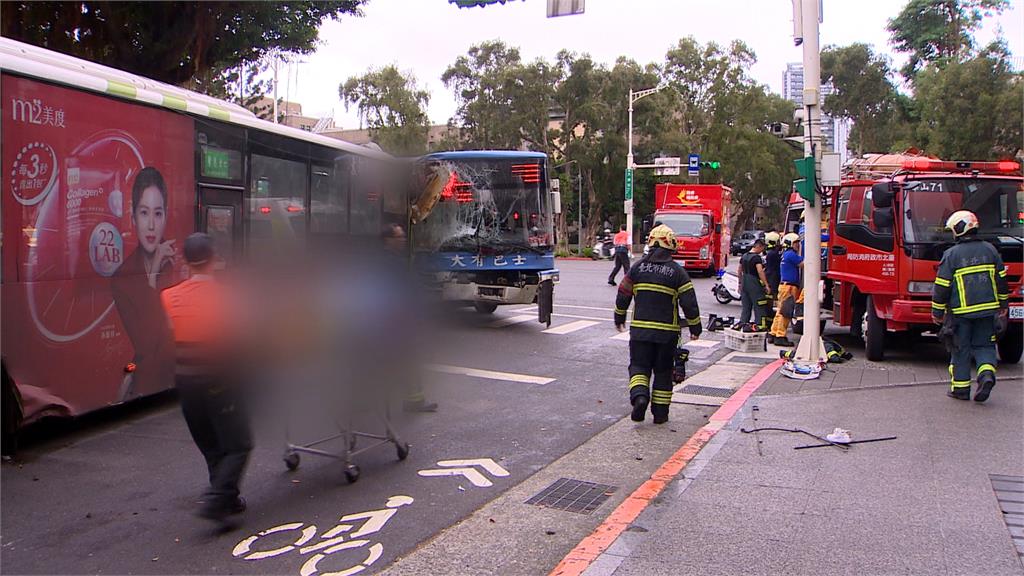 大有巴士女駕駛撞死人被起訴 死者家屬轟:動過腦部手術怎還開車?