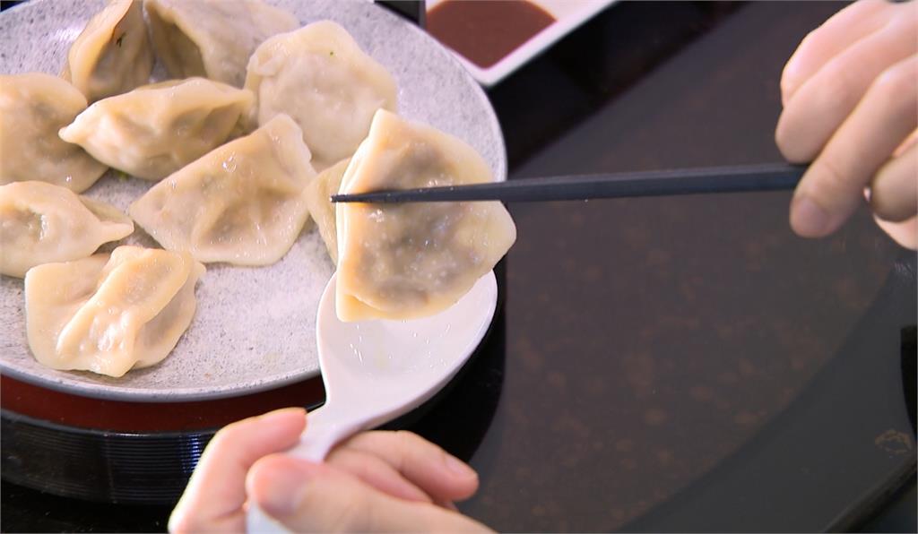 搶攻冷凍水餃商機！　爆餡「酸菜魚口味」水餃神還原