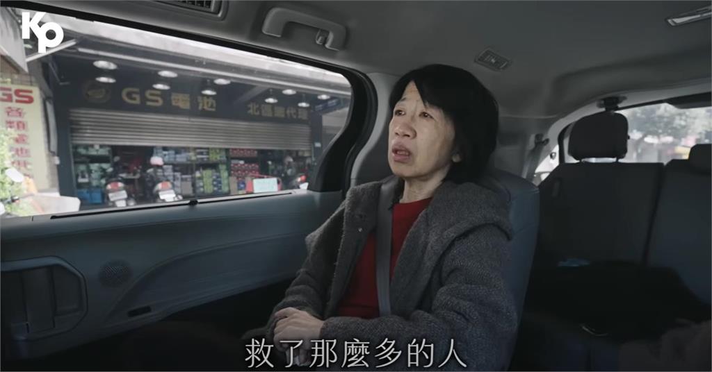 陳佩琪搭300萬主席專車！四叉貓爆「黃國昌坐70萬老車」無奈遭嗆：我是好心