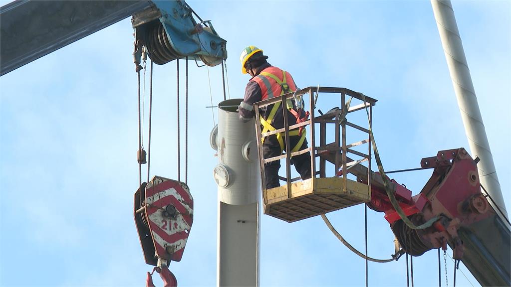 淡江大橋搶先開箱！　柏油路「特殊設計」保證20年不壞