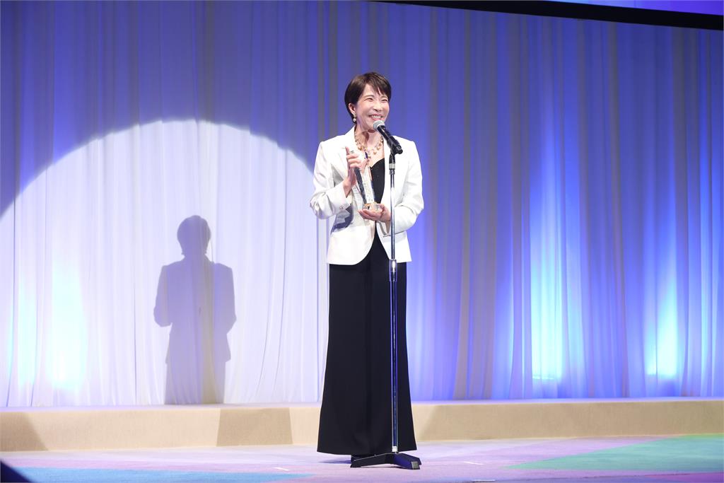 高市早苗化身「鐵人首相」！上任每天「睡0~3小時」在野黨卻怕爆「這件事」