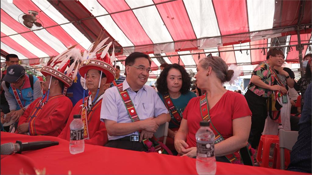 阿美族部落豐年祭原民會　邀請AIT處長一同體驗部落