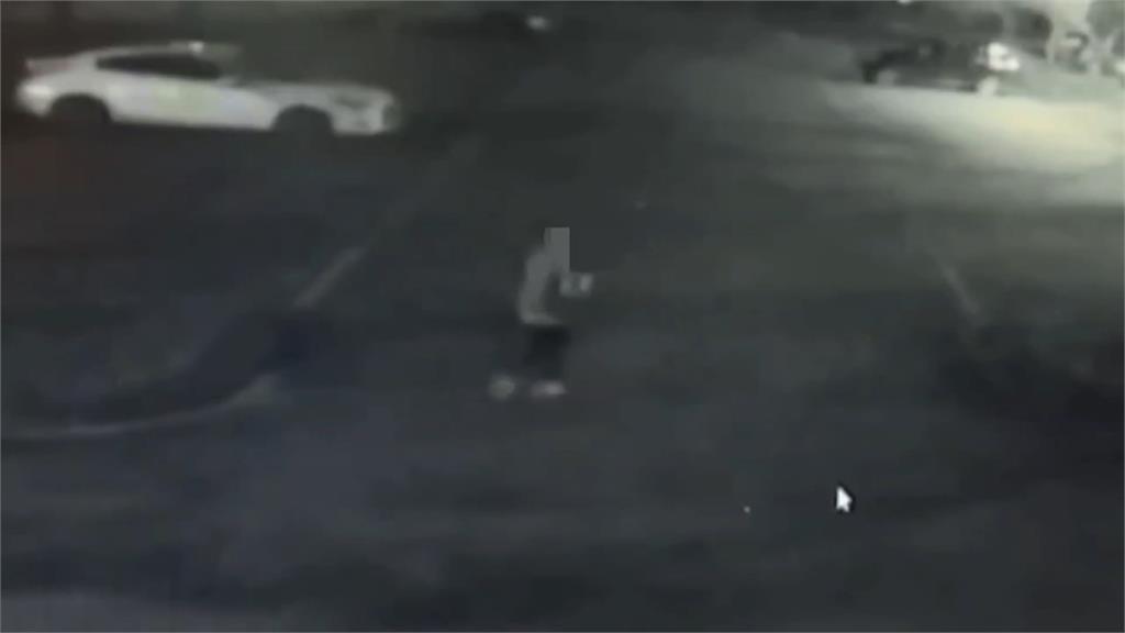 通緝犯開贓車拒檢警開槍反制 女友受傷被丟包!警連夜追捕逮人