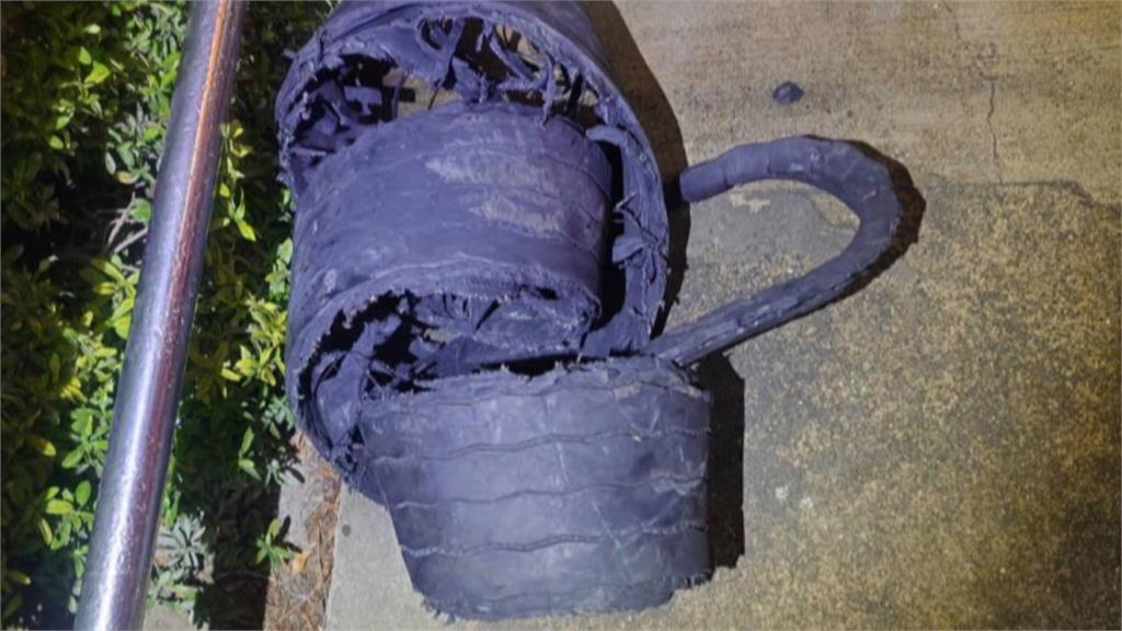 宛如地雷！國一埔鹽段驚見「輪胎皮」　１５車慘受害