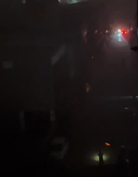 快新聞/蘇澳驚傳「電箱大爆炸」!疑因淹水惹禍 一秒亮光後整條街陷黑暗