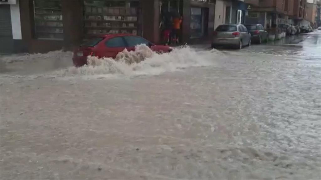 豪雨灌南歐！　西班牙學校預防性關閉　義大利至少15死