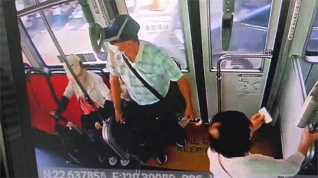 疑關門太快「包包險遭夾」　男子怒罵公車司機爆口角