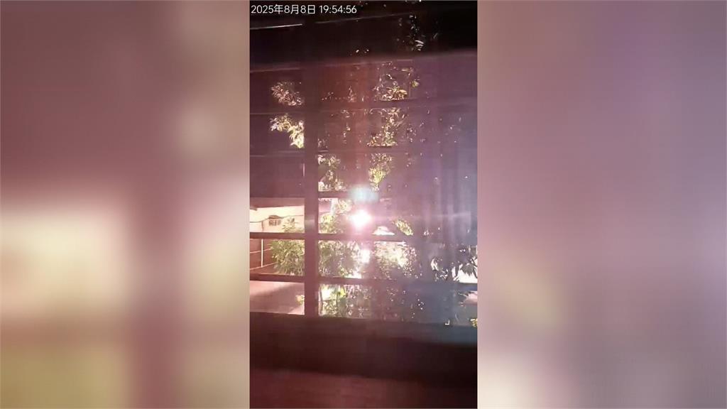 新莊電表箱突爆炸起火 火花四起嚇壞附近居民