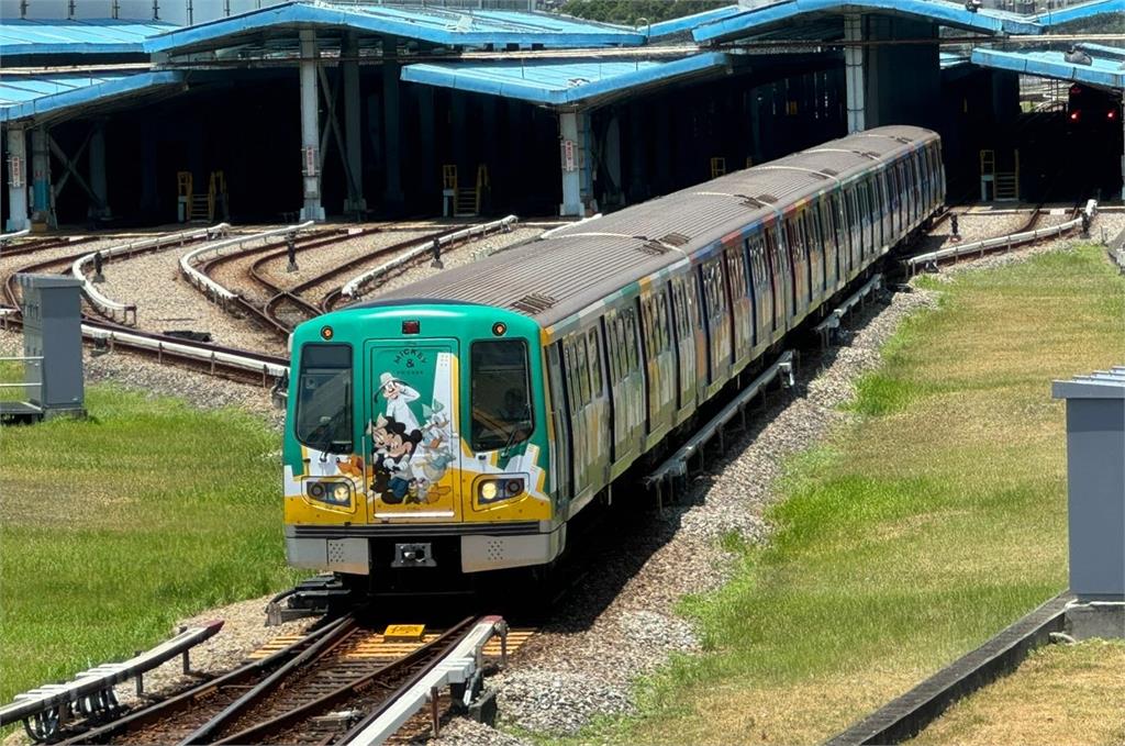 快新聞／米老鼠粉絲注意！北捷紅線推「米奇主題彩繪列車」　活動內容曝光