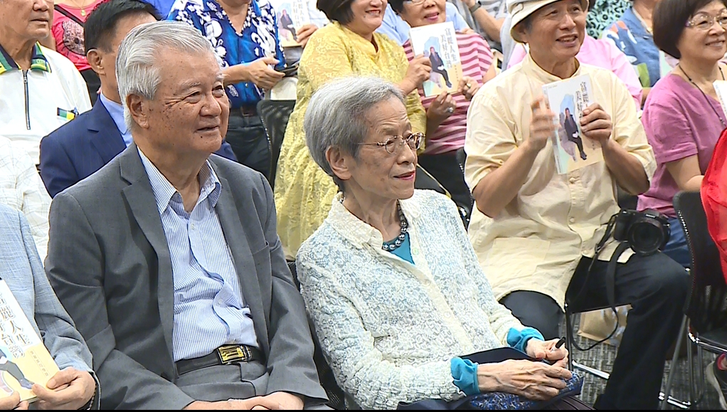 台灣任期最長女首長出新書！　張富美曝幼年險成童養媳