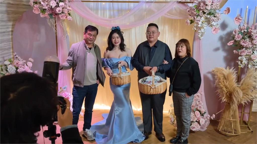 情義相挺！桃園新人結婚　好友出動大貨車華麗變身禮車迎娶