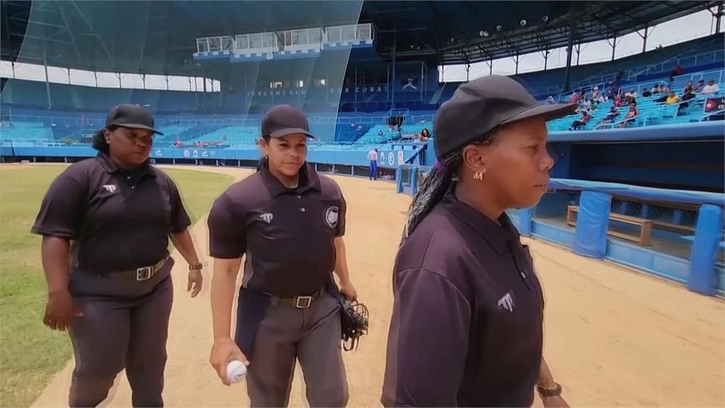古巴全國棒球錦標賽　四名女裁判同場執法史上首見