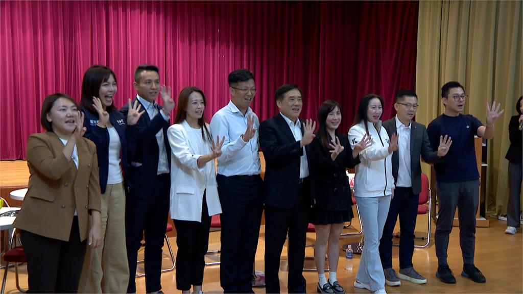 國黨魁選舉週末投票 鄭麗文拜會馬英九 郝龍斌號召年輕世代議員站台