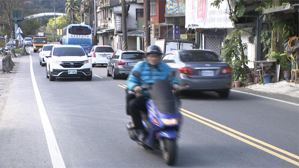 很多人不知道!超車只能超一台 他一次超兩台遭開單抗罰敗訴