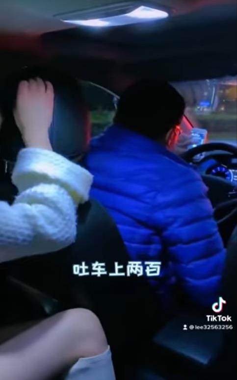 正妹喝茫搭車問「相信愛情嗎」 運將神回5字網笑:見過大風大浪