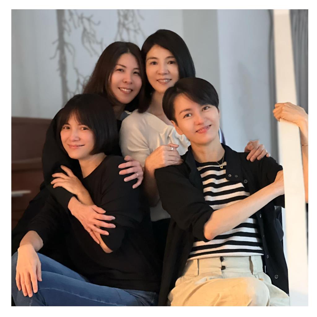 李心潔合體「90年代3大素顏女神」!年近半百真實狀態被看光