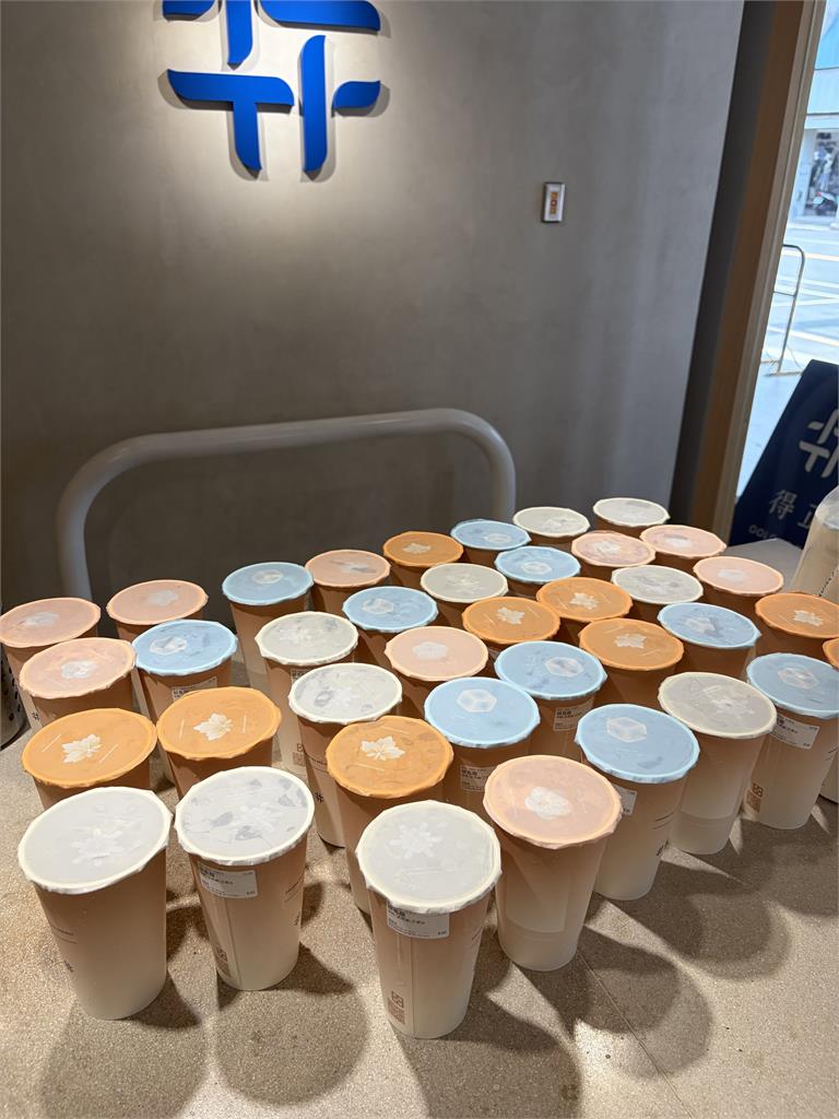 惡質！鳳山飲料店百杯飲料被棄單　店家無奈：全糖還送不出去