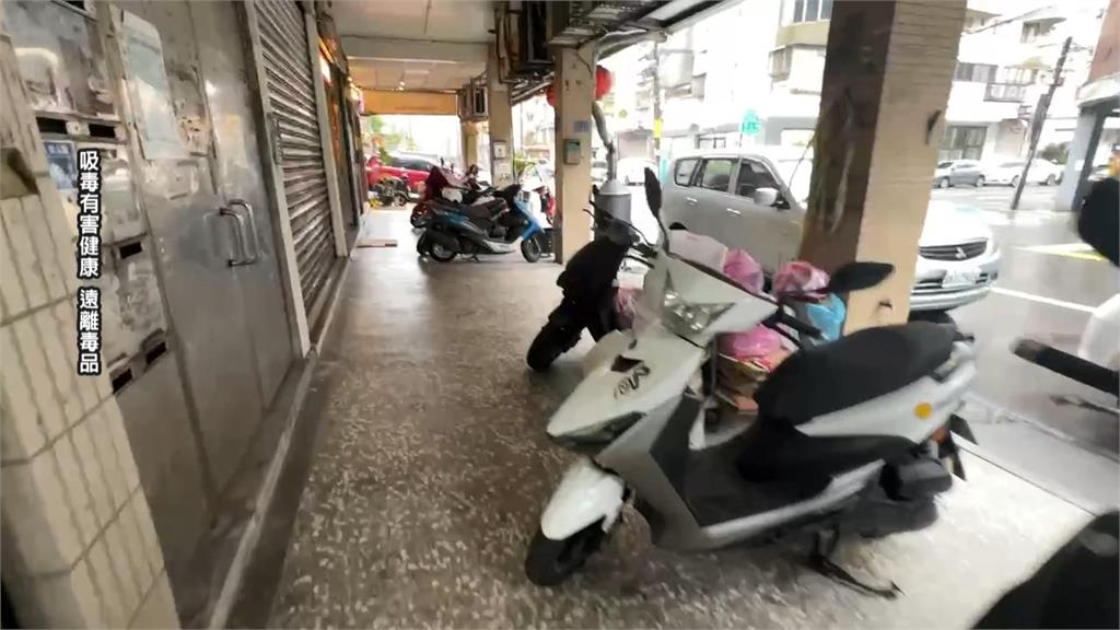 基隆3男深夜「當街吸毒」走路搖晃　店家聞怪味報警