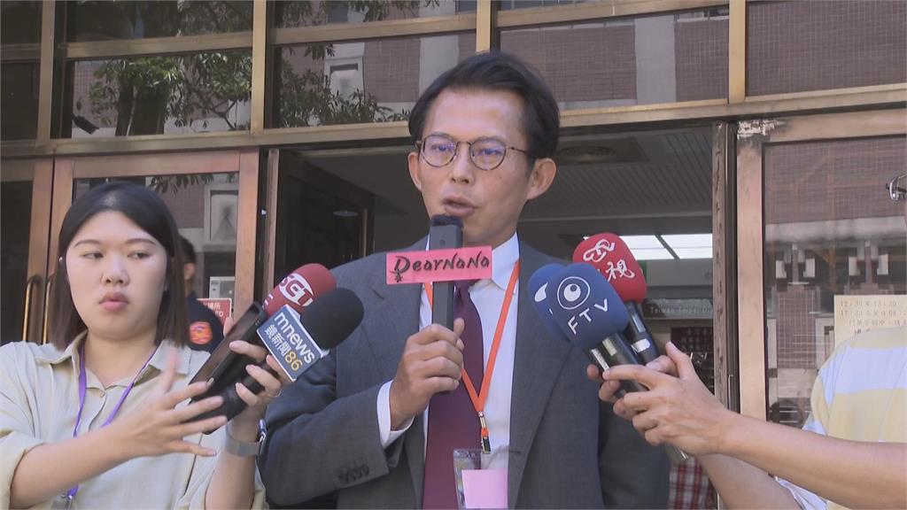 快新聞/黃國昌嗆法官「兇旁聽民眾」! 坦言「我受到驚嚇趕快跑出來」