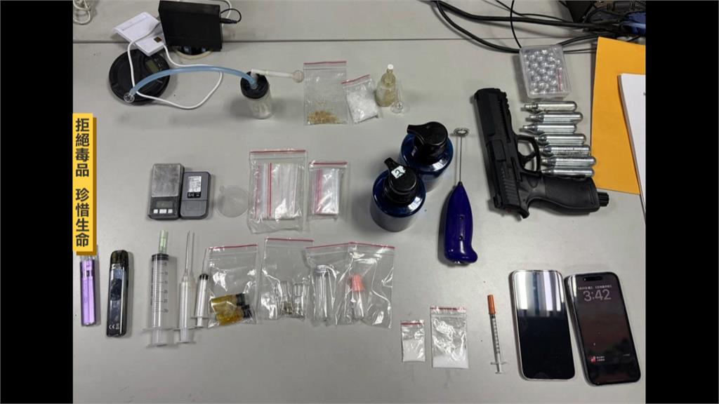 新店深夜傳槍響!男拒檢開車衝撞 警狂轟3槍從三峽追到中和